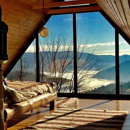 Villa La Noi La Munte *
